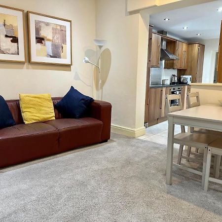 Poulton-le-Fylde Tithebarn Townhouseヴィラ エクステリア 写真