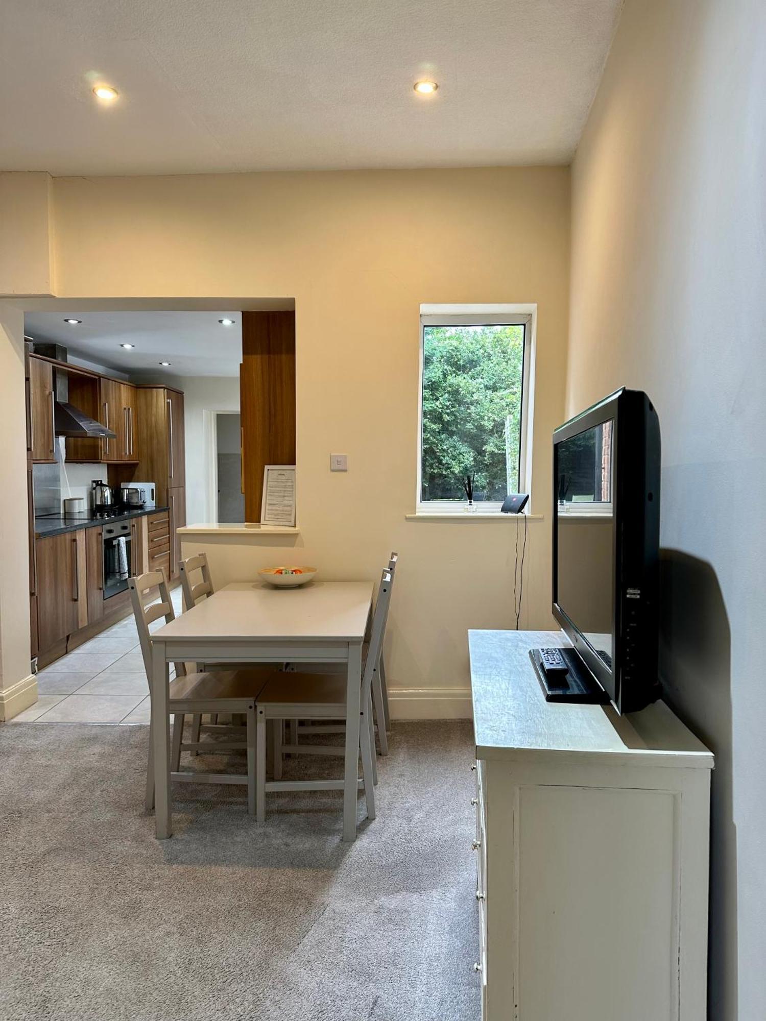 Poulton-le-Fylde Tithebarn Townhouseヴィラ エクステリア 写真